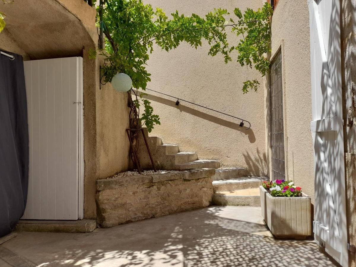 Maison de village avec cour intérieure et terrasse Septfonds Exterior foto